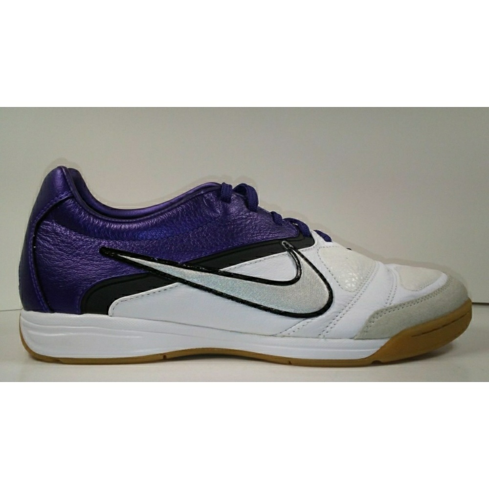 Rare 2011 Nike CTR360 LIBERETTO ll IC Soccer Shoes